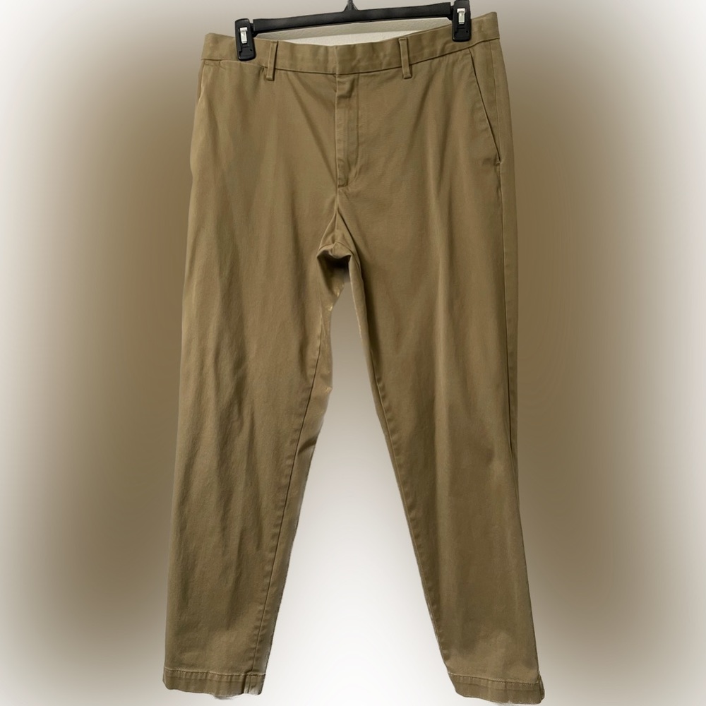 Banana Republic 36x32 Tapered Fit Chinos